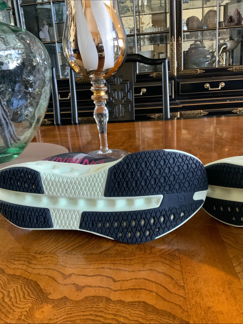 On Running for Women Running Shoes — Gray with light green sole - Picture 3 of 5
